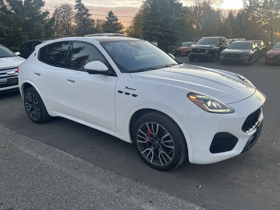 2023 Maserati Grecale - Image 2 of 12