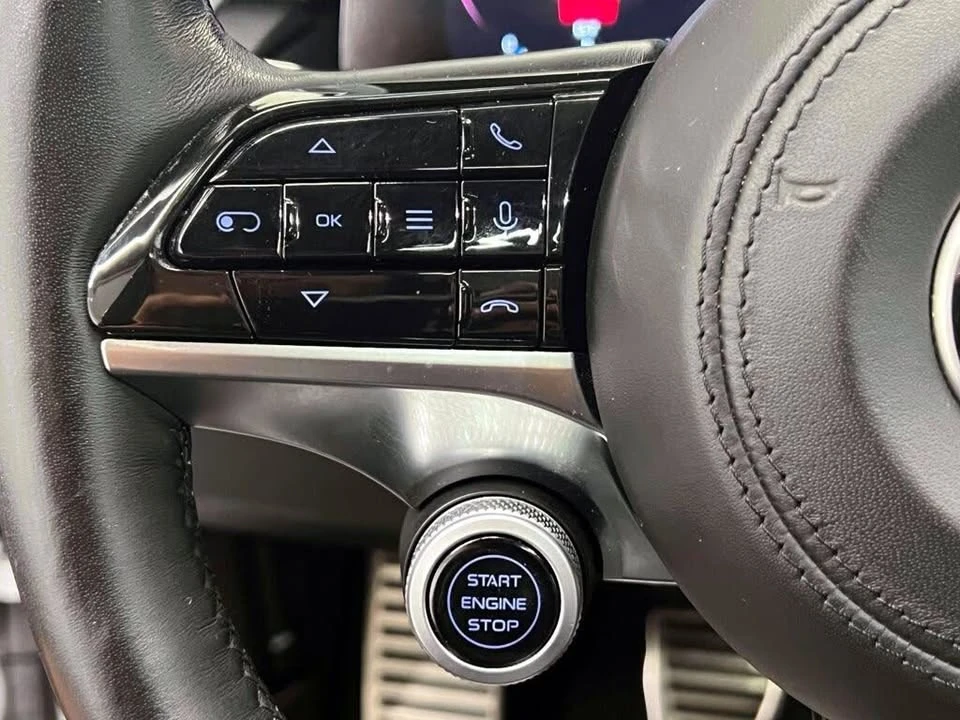 2023 Maserati Grecale - Image 15 of 20