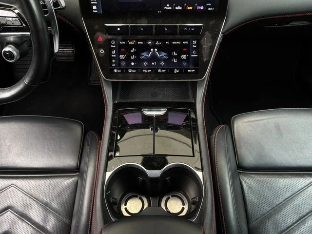 2023 Maserati Grecale - Image 17 of 20