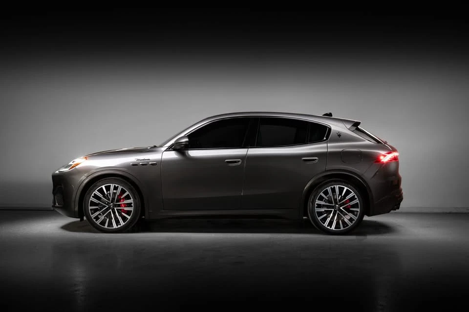 2023 Maserati Grecale - Image 2 of 13