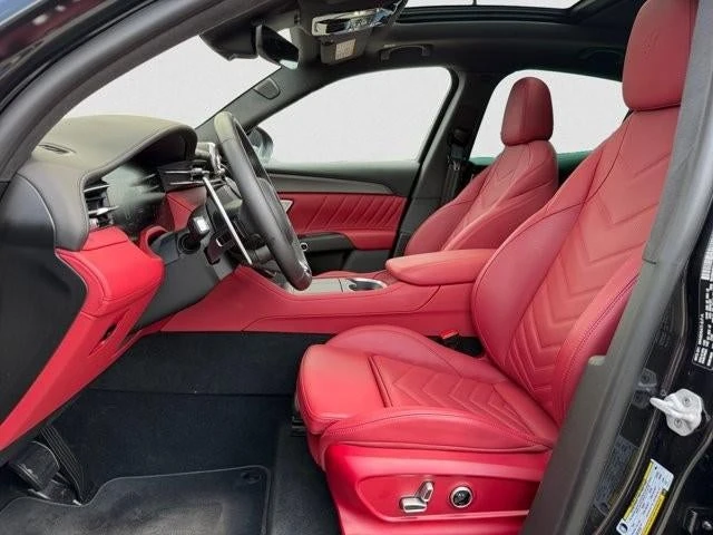 2023 Maserati Grecale - Image 10 of 31
