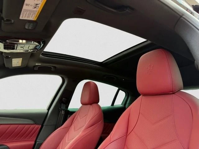 2023 Maserati Grecale - Image 12 of 31