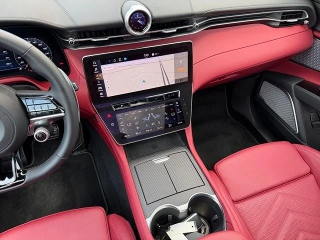 2023 Maserati Grecale - Image 14 of 31