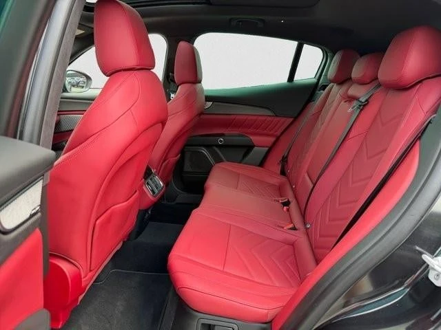 2023 Maserati Grecale - Image 18 of 31