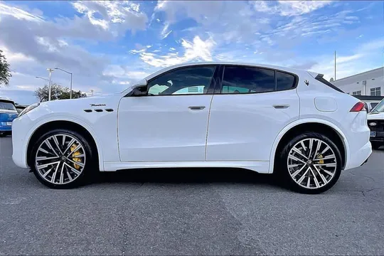 2023 Maserati Grecale Modena