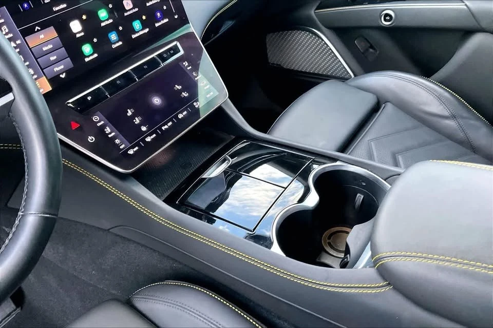 2023 Maserati Grecale - Image 14 of 20