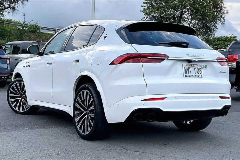 2023 Maserati Grecale - Image 2 of 20