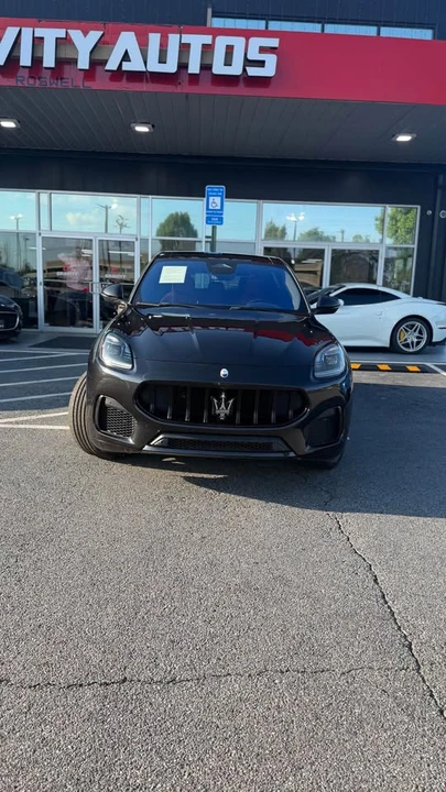 2023 Maserati Grecale - Image 2 of 18