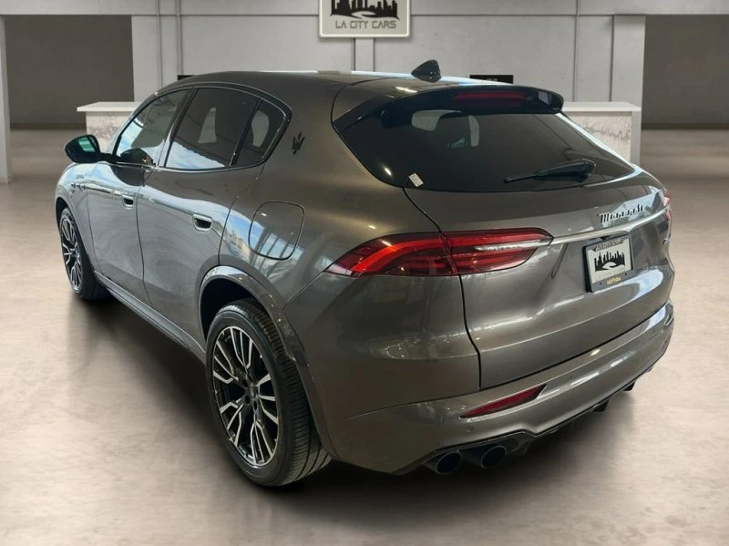2023 Maserati Grecale - Image 2 of 19