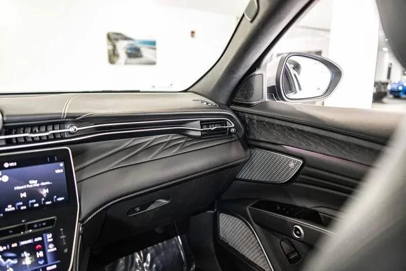 2023 Maserati Grecale - Image 15 of 20