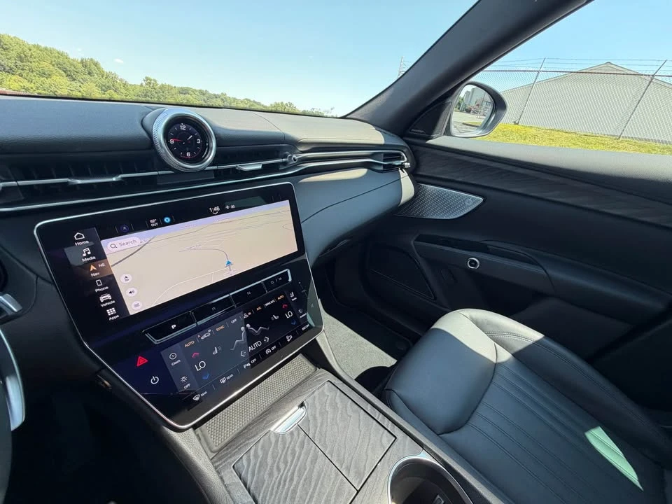 2023 Maserati Grecale - Image 16 of 18