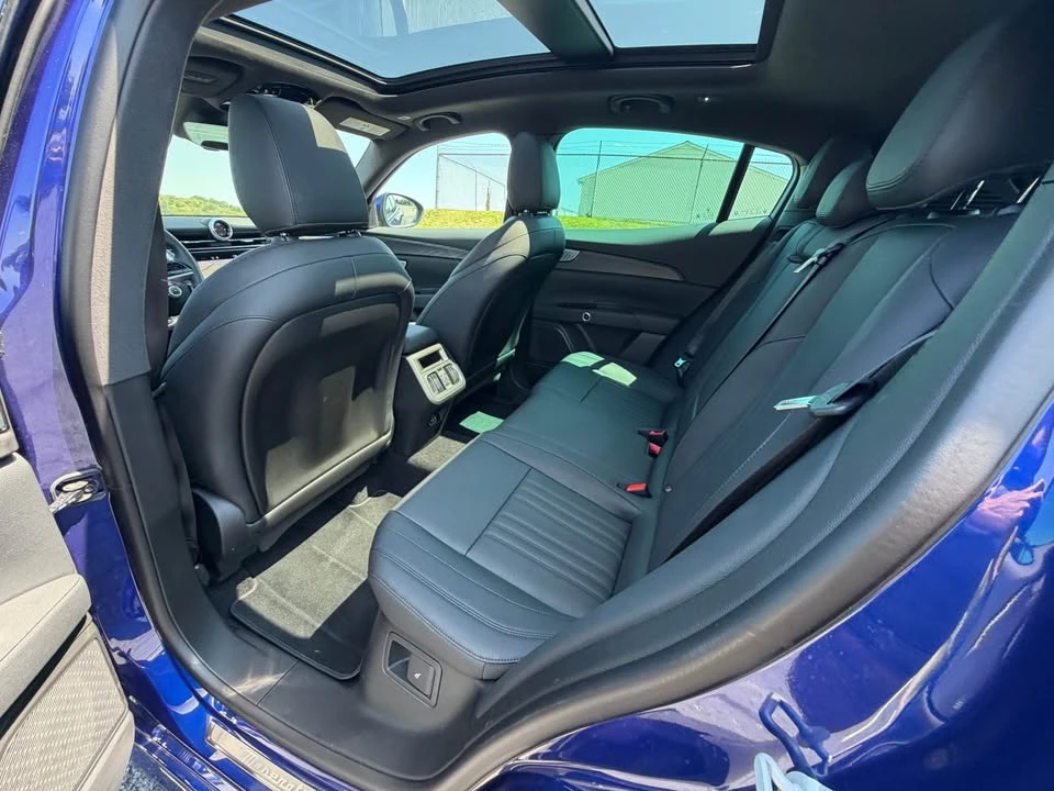 2023 Maserati Grecale - Image 17 of 18