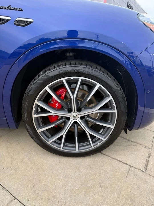 2023 Maserati Grecale - Image 2 of 11