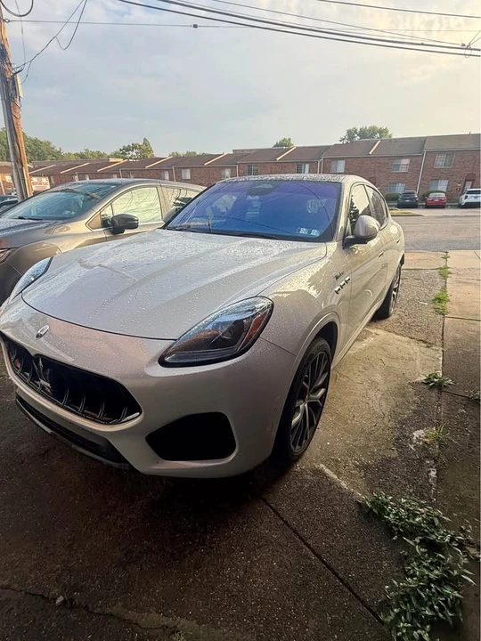 2023 Maserati Grecale - Image 2 of 11