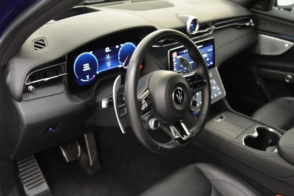 2023 Maserati Grecale - Image 2 of 9