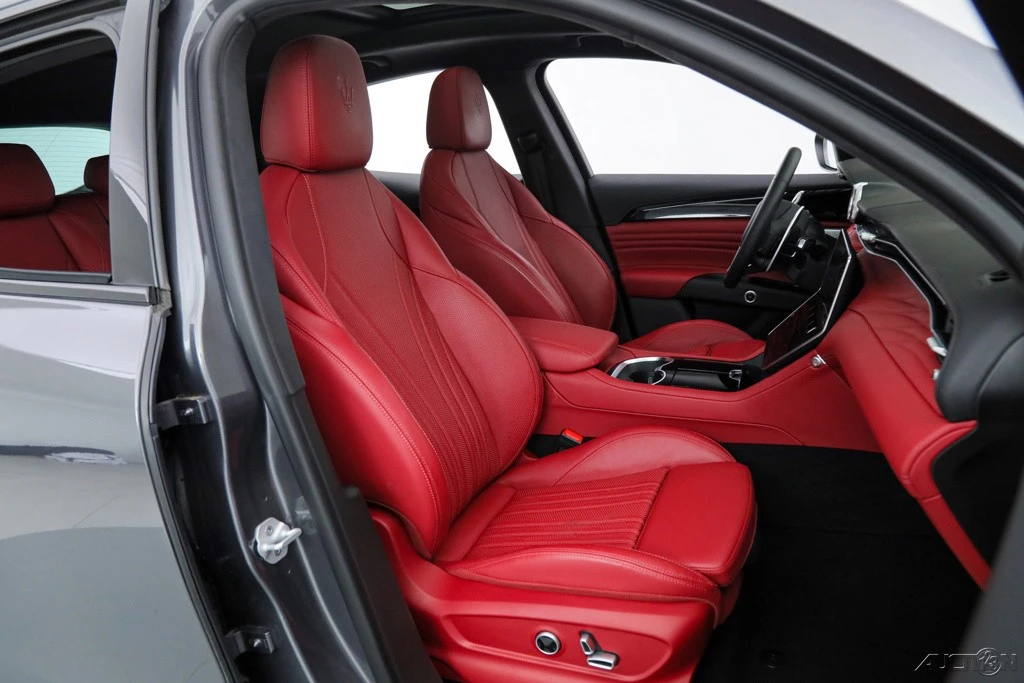 2023 Maserati Grecale - Image 14 of 21