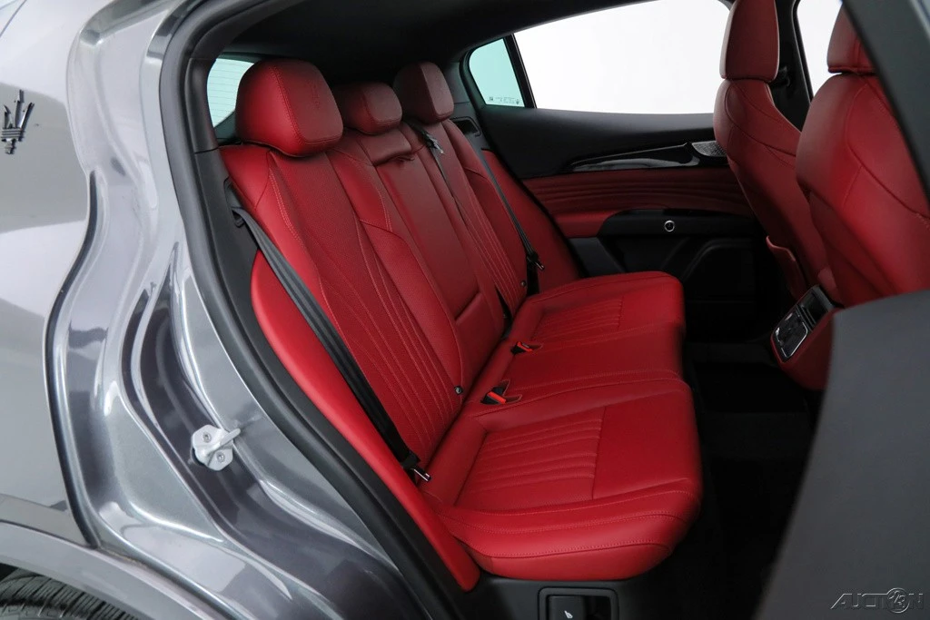 2023 Maserati Grecale - Image 16 of 21