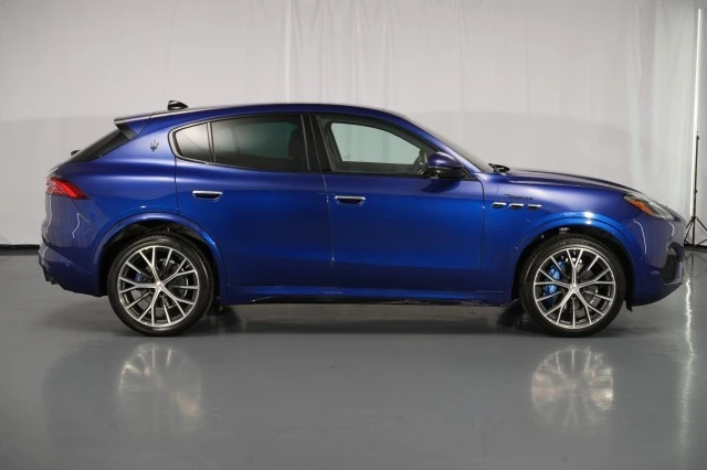 2023 Maserati Grecale - Image 14 of 31