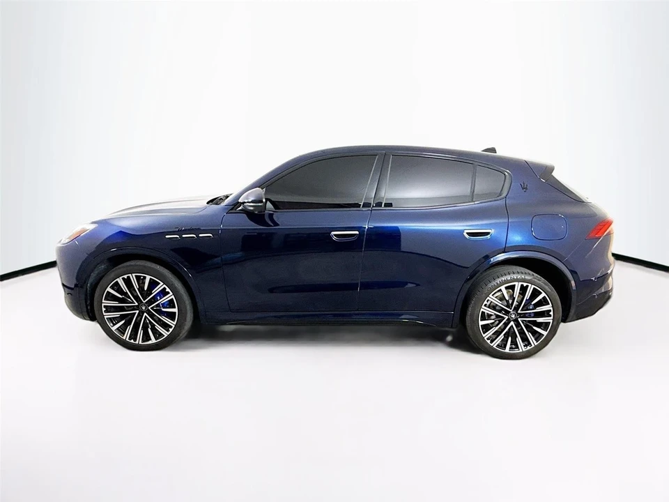 2023 Maserati Grecale - Image 10 of 13