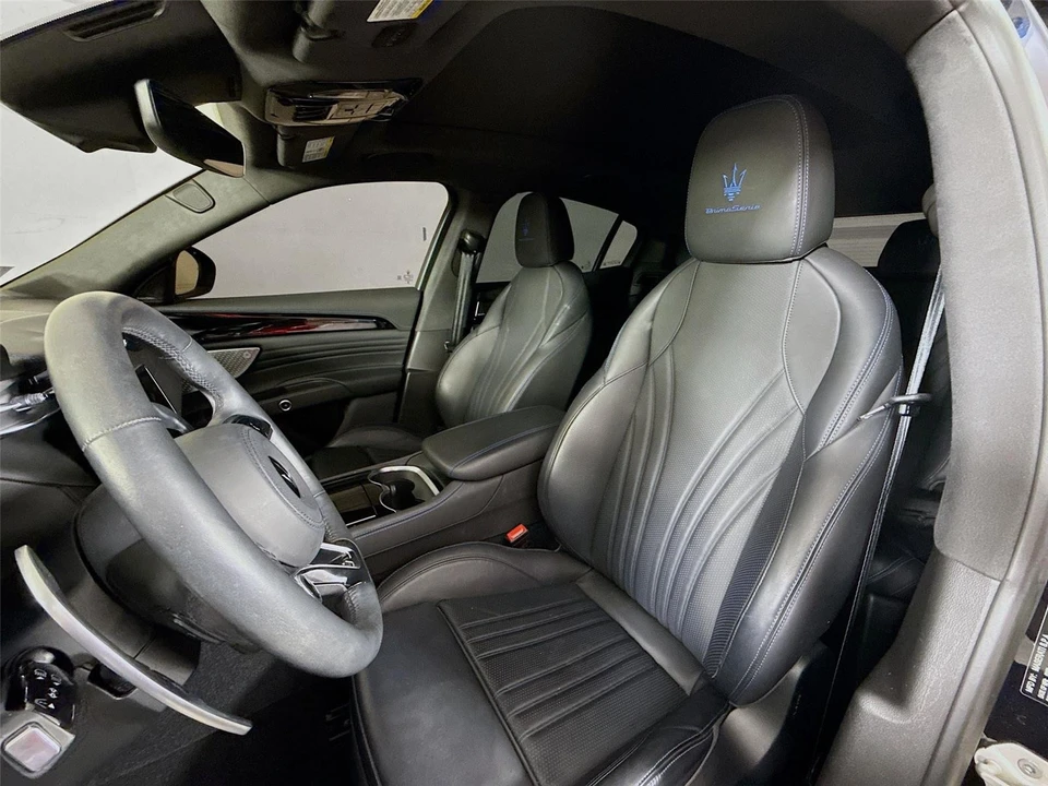 2023 Maserati Grecale - Image 2 of 13