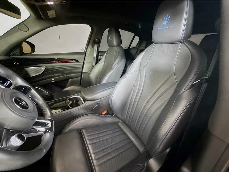 2023 Maserati Grecale - Image 2 of 21