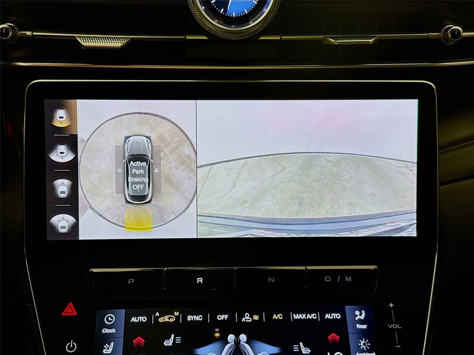 2023 Maserati Grecale - Image 8 of 21