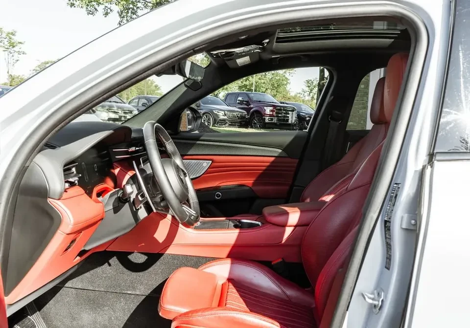 2023 Maserati Grecale - Image 14 of 20