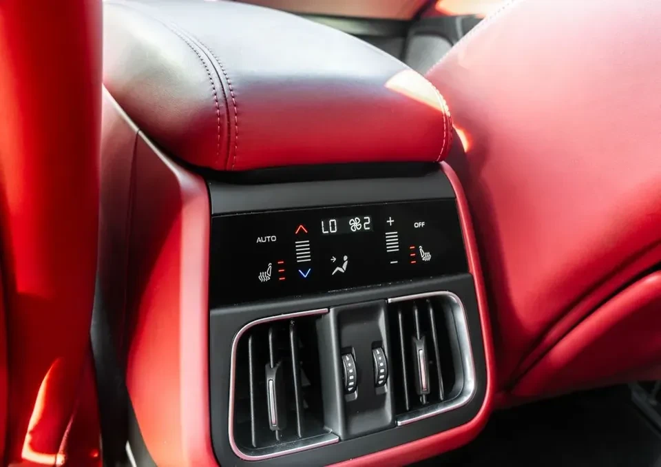 2023 Maserati Grecale - Image 16 of 20