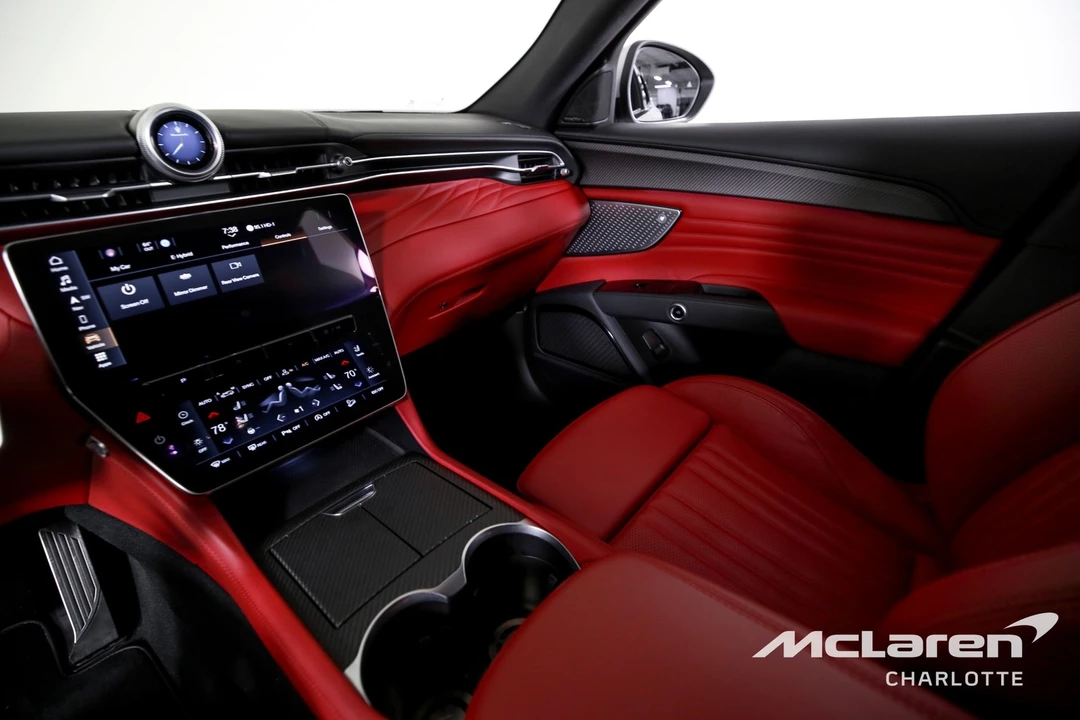2023 Maserati Grecale - Image 14 of 21