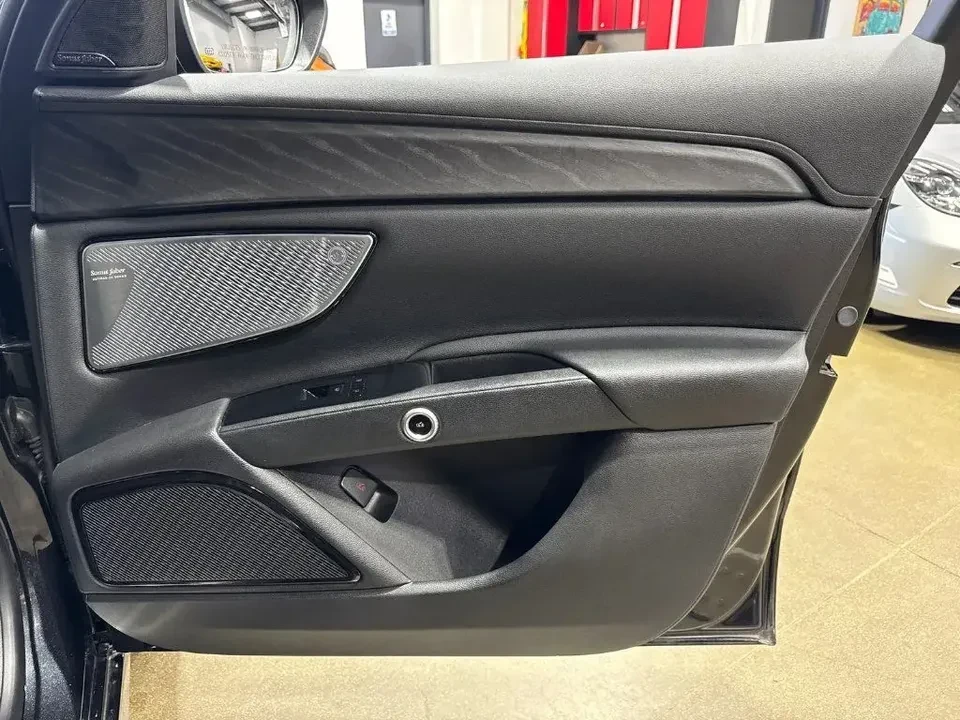 2023 Maserati Grecale - Image 17 of 20