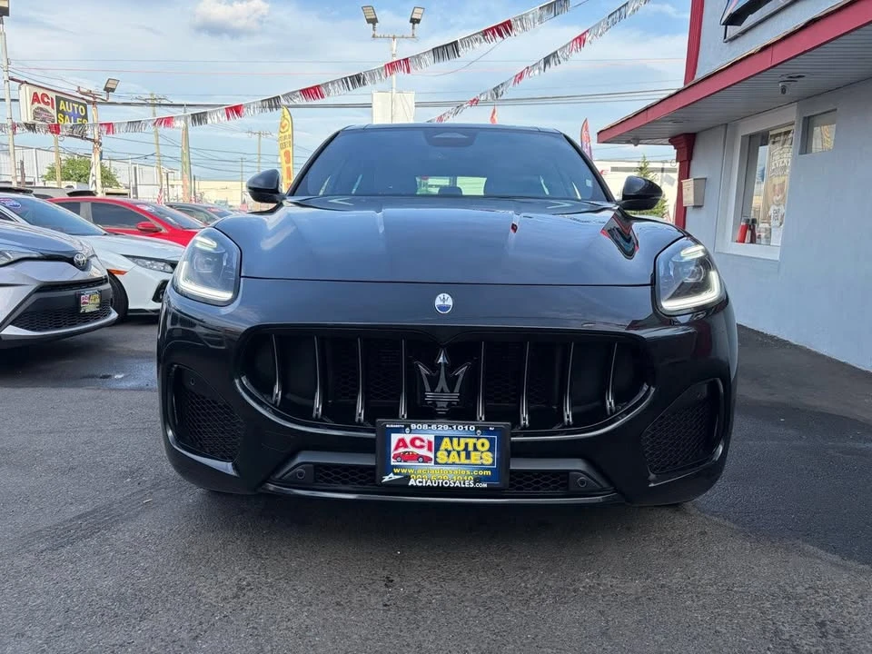 2023 Maserati Grecale - Image 2 of 20
