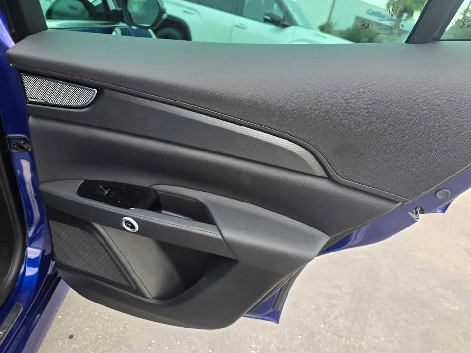 2023 Maserati Grecale - Image 13 of 20