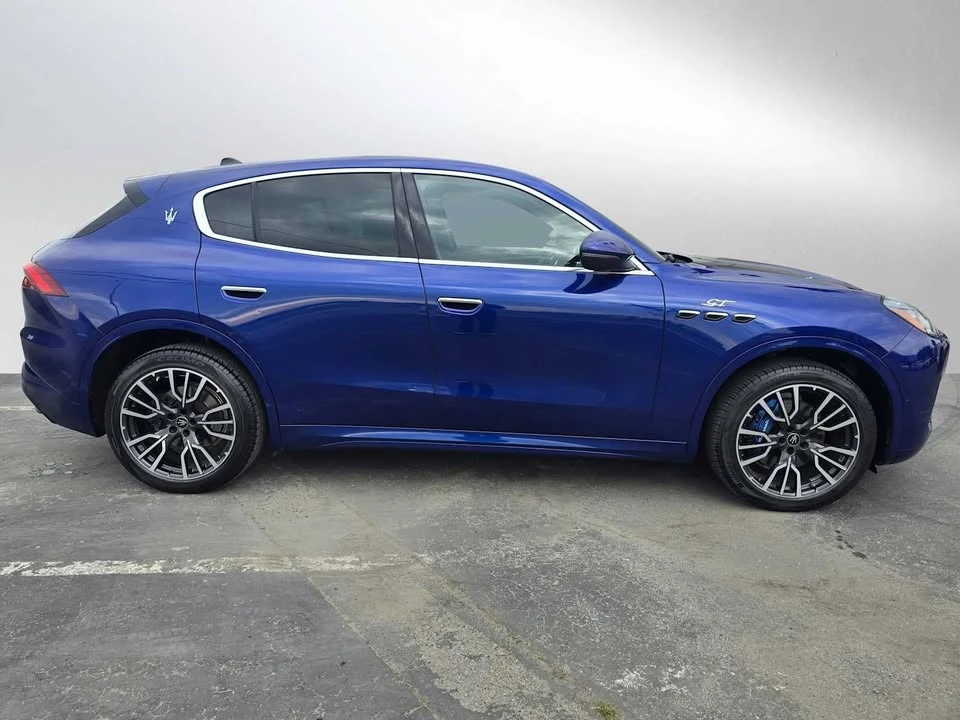 2023 Maserati Grecale - Image 2 of 20