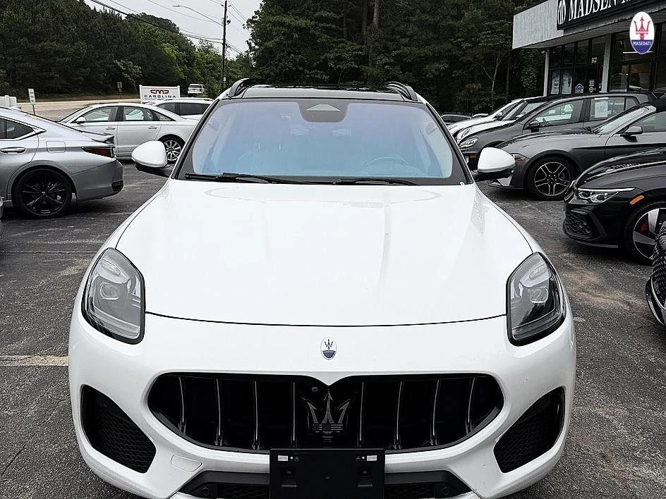 2023 Maserati Grecale - Image 2 of 10