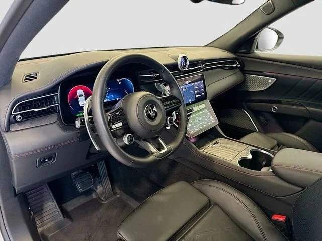 2023 Maserati Grecale - Image 9 of 20