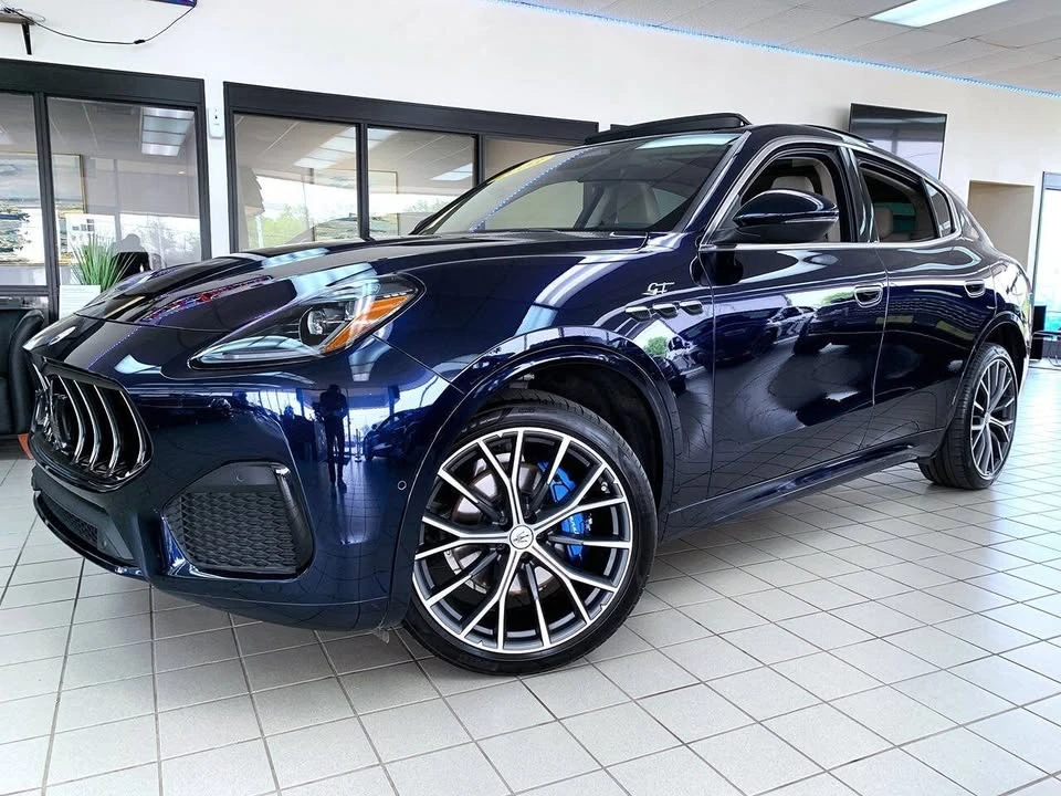 2023 Maserati Grecale - Image 2 of 18