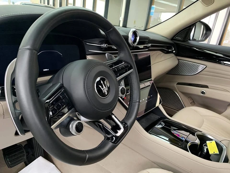2023 Maserati Grecale - Image 8 of 18