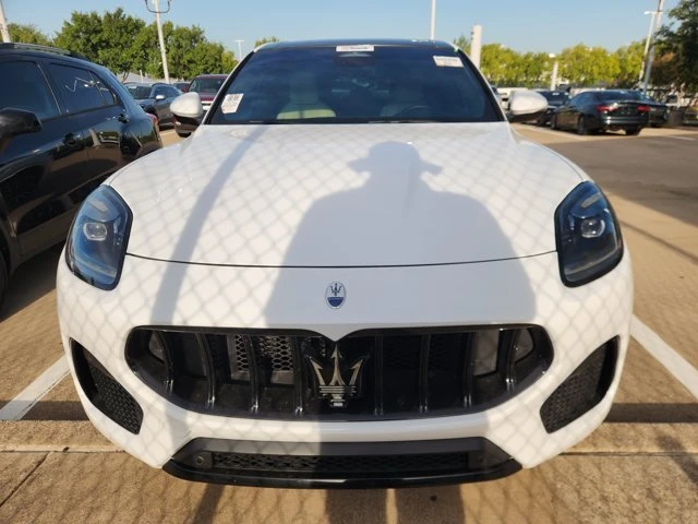 2023 Maserati Grecale - Image 2 of 10