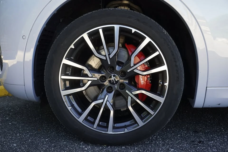 2023 Maserati Grecale - Image 12 of 20