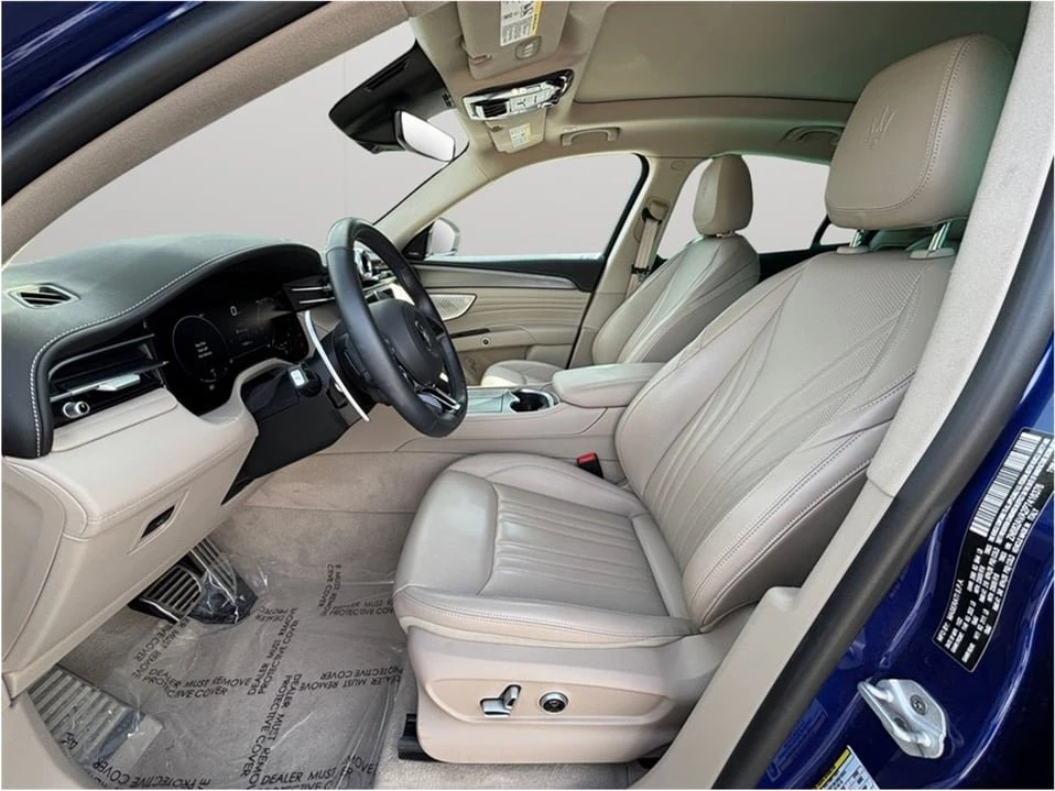 2023 Maserati Grecale - Image 2 of 20
