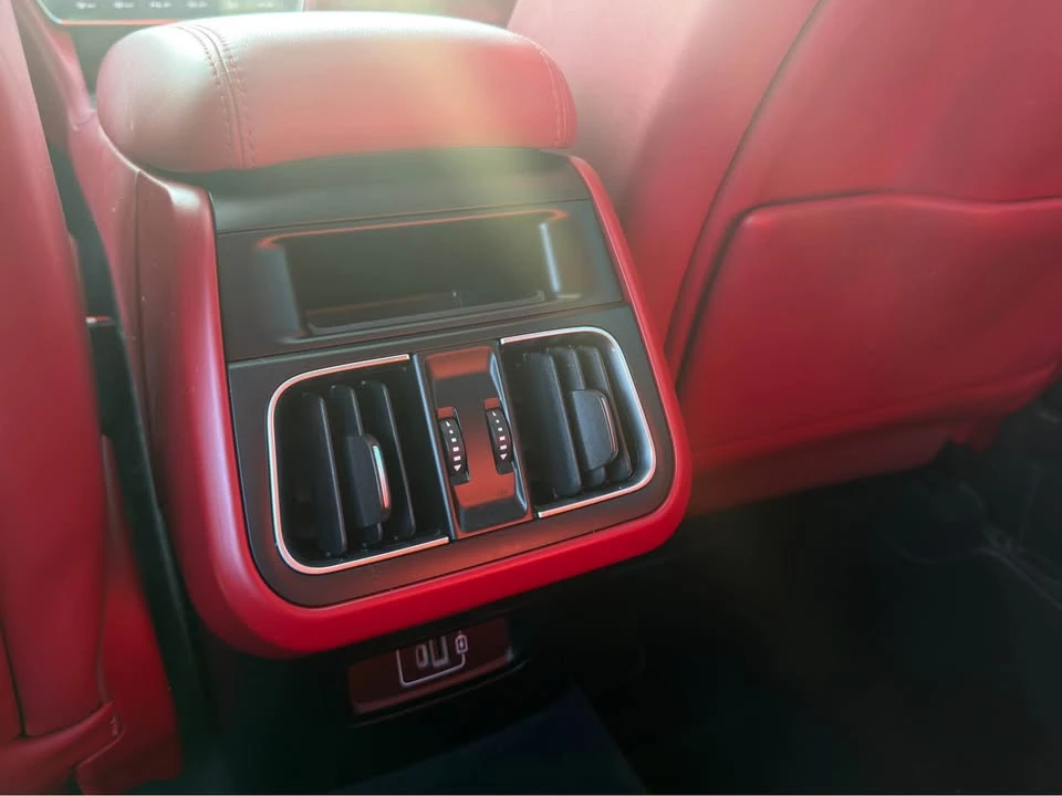 2023 Maserati Grecale - Image 10 of 18