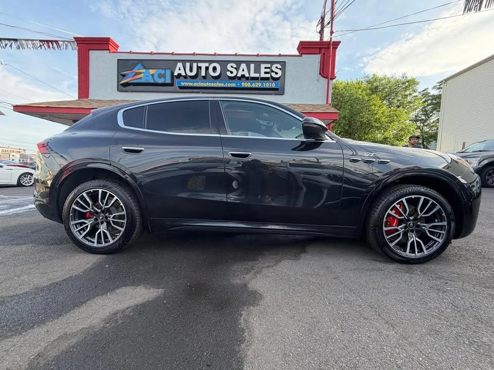 2023 Maserati Grecale - Image 8 of 20