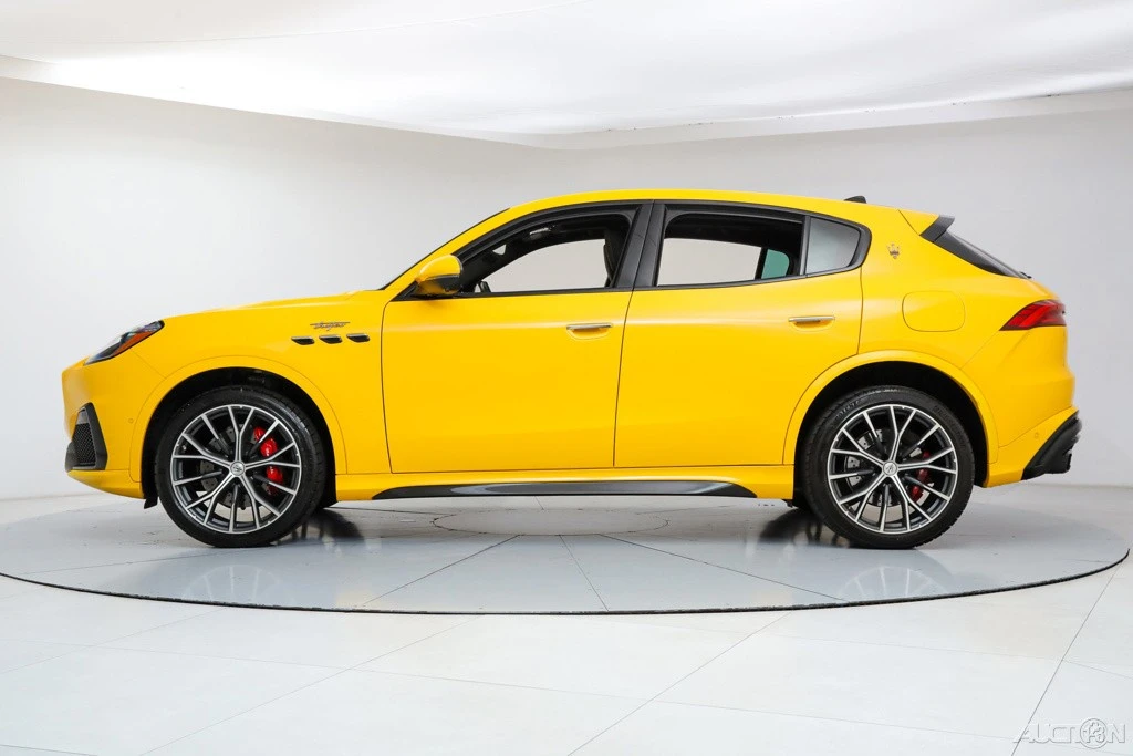 2023 Maserati Grecale - Image 2 of 21
