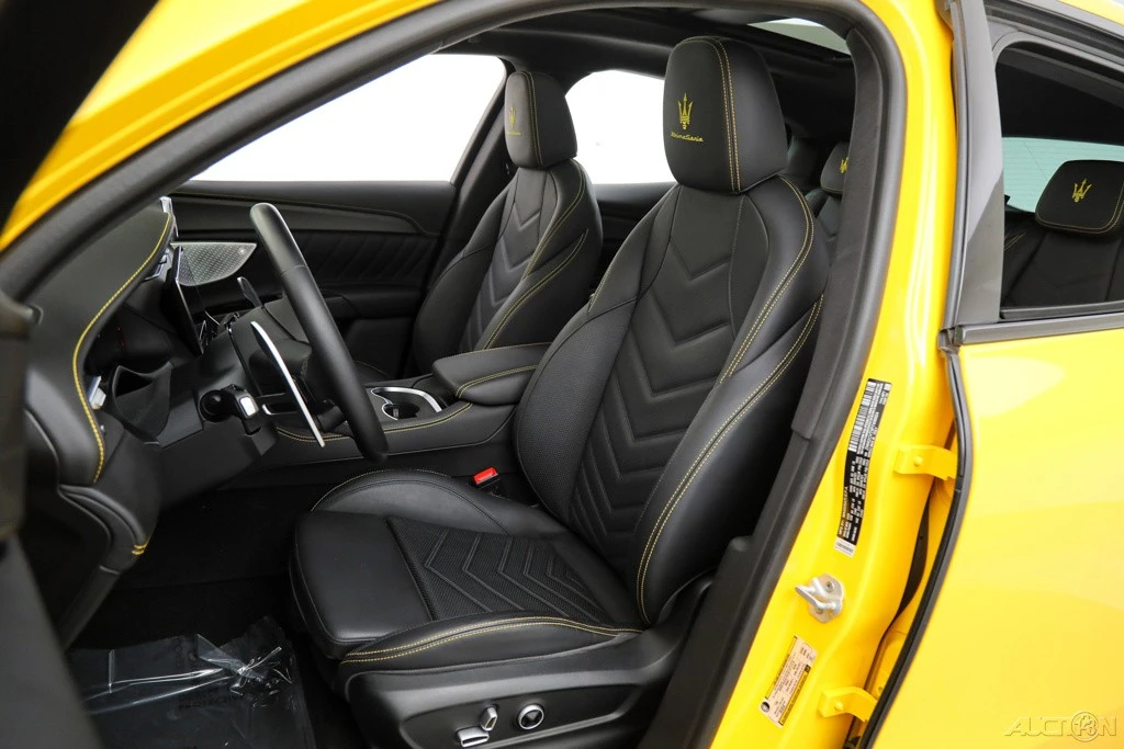 2023 Maserati Grecale - Image 16 of 21