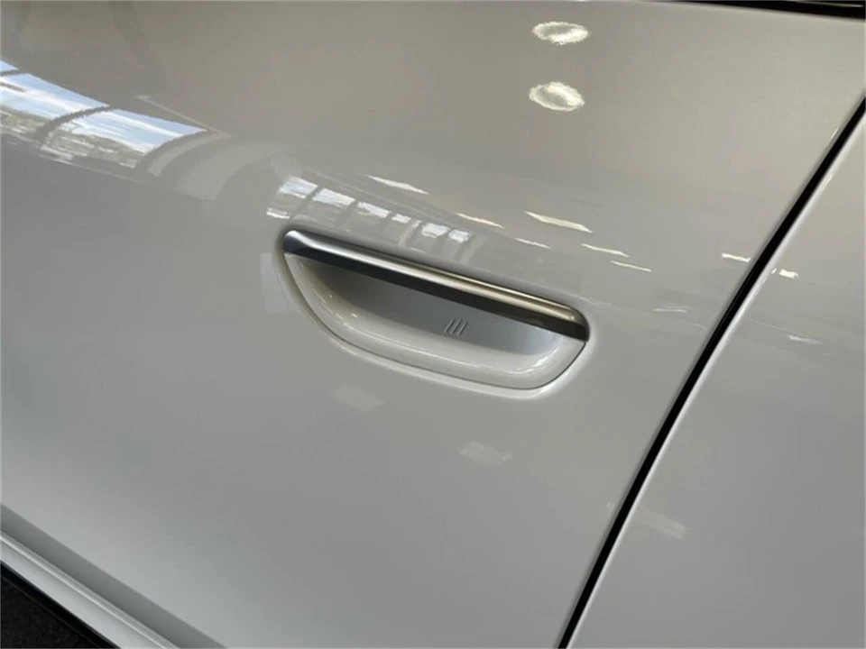 2023 Maserati Grecale - Image 14 of 31