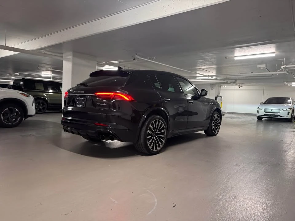 2023 Maserati Grecale - Image 2 of 15