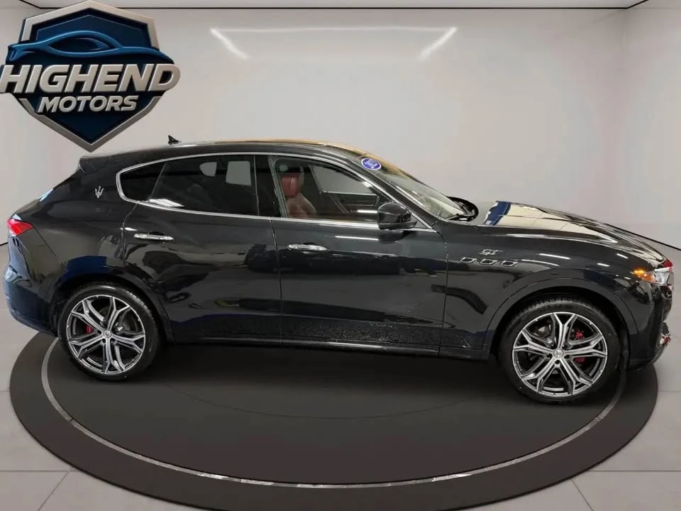 2023 Maserati Levante - Image 5 of 20