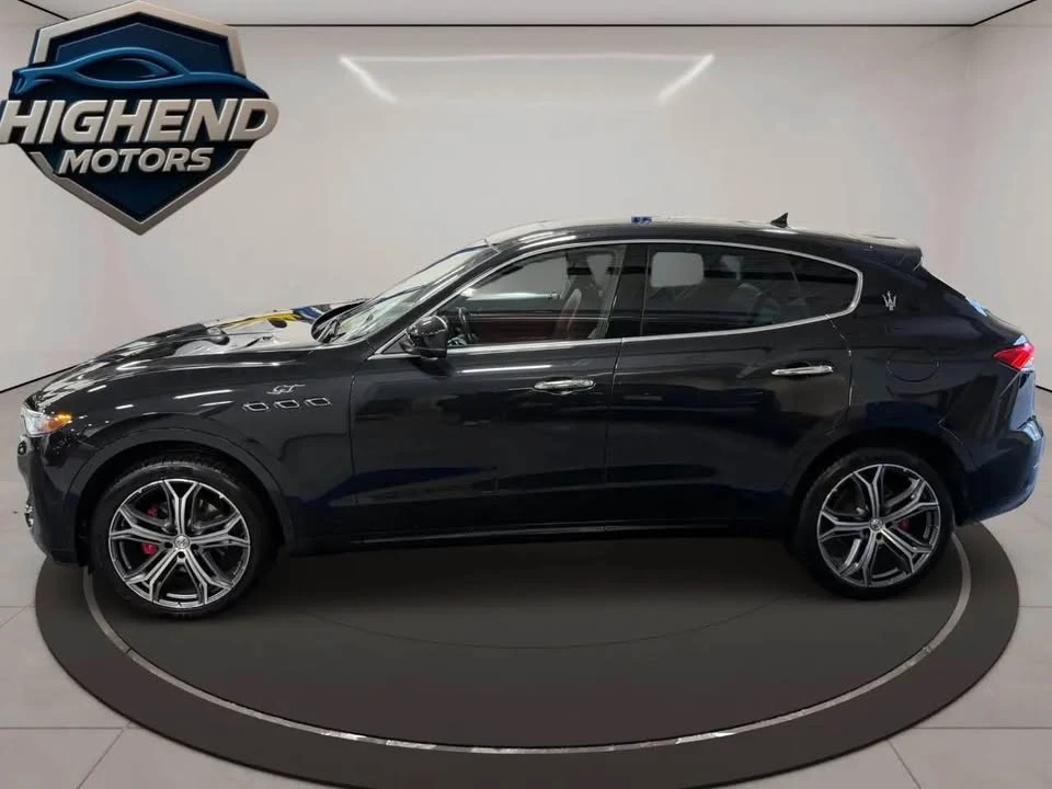 2023 Maserati Levante - Image 2 of 20