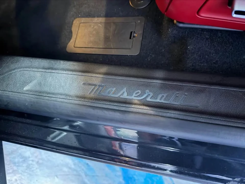 2023 Maserati Levante - Image 8 of 20