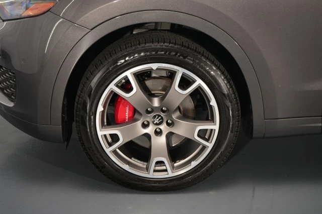 2023 Maserati Levante - Image 24 of 31